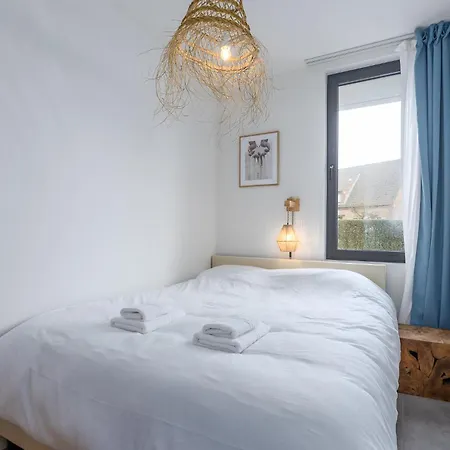 Gezellig - Zeeparel - 6 Personen - 3 *